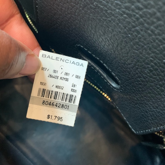 Balenciaga Tube Round - Picture 4 of 16